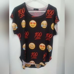 Love J Emoji Top